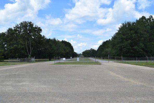Crystal Lake: 2225 Highway 14 W, Autaugaville, AL 36003